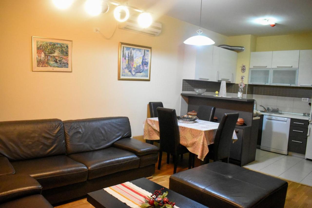 Apartman Sara 2 Podgorica Zewnętrze zdjęcie